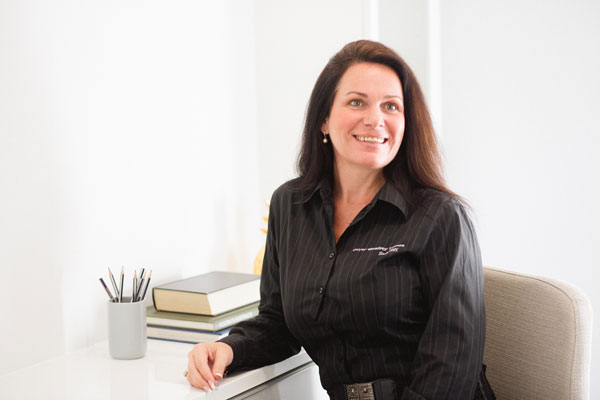 Julie Laming - Dwyer Quality Homes